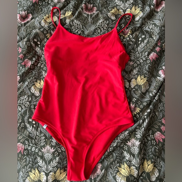 Body Glove Other - Body Glove Shapewear Red One-Piece | Médium
